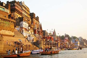 Sunrise Varanasi Boat Tour With on Board Music