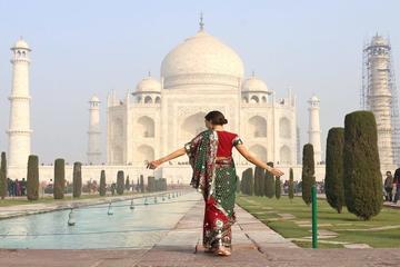 Taj Mahal day tour by fastest luxury train from Delhi NCR