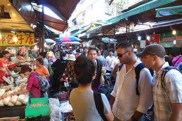 Small-group XinYi Walking Food Tour