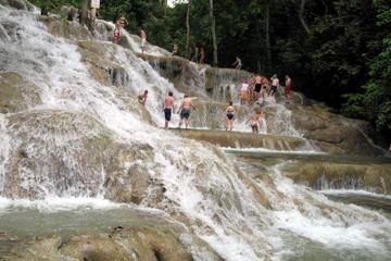 Private Tour to Dunn's River Falls in Jamaica