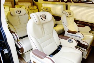 Luxury Limousine D' Car From Hanoi City to Sapa Downtown or Return Sapa - Hanoi