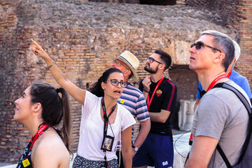 Colosseum Tour with Virtual Reality & Exclusive Gladiators Barracks Access