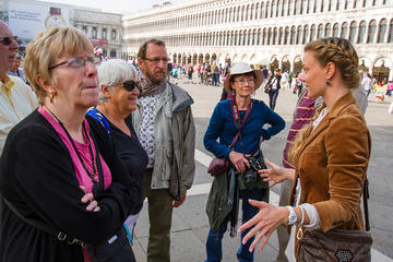 Welcome to Venice Small Group Walking Tour with Basilica San Marco and Gondola Ride