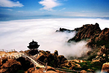 2-Day Qingdao Tour: Catedral de San Miguel, Laoshan Mountain and Qingdao Beer Museum