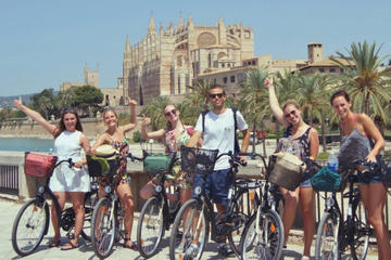 Palma Old Town and Bellver Castle Bike Tour