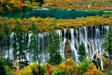 3-Day Private Tour of Jiuzhaigou From Chengdu With Flight
