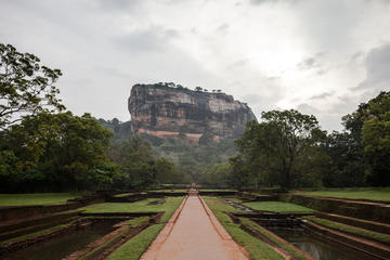 Private Day Trip: Sigiriya and Dambulla Rock Cave Temple from Kandy