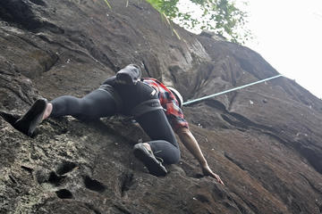 Private Halfway Excursion: Kodigahakanda Rock Climbing from Colombo
