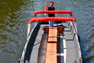 Amsterdam: Private Grachten-Bootstour mit Häppchen und Getränken