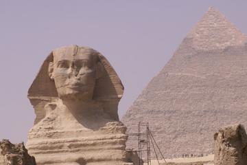 4-Hour Private Guided Trip to Giza Pyramids and Sphinx from Cairo
