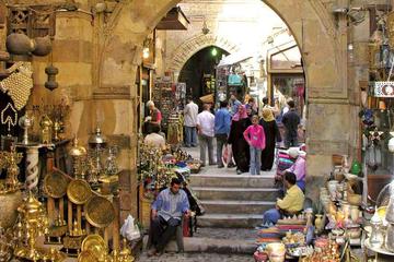 Private Guided Day Tour of Egyptian Museum, Citadel, Alabaster Mosque and Khan El Khalili Bazaar