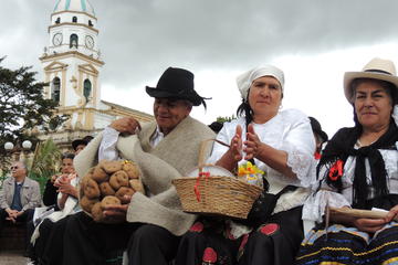 Private Day Trip to Traditional Towns Around Bogotá