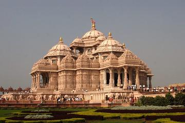 Full day sightseeing tour of Delhi