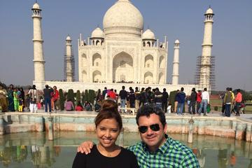 Taj Mahal Skip-the-Line Entrance Ticket