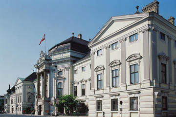 Vienna New Year's Eve Gala at Palais Auersperg