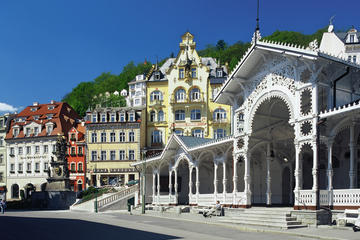 Day-Trip to Karlovy Vary Spa with Walking Tour from Prague