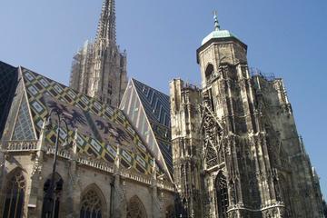 Vienna Highlights: Guided Day Tour from Prague