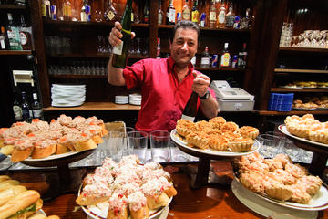 Half-Day Atarazanas Market and Tapas Walking Tour