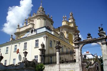 Customized Full-Day Tour of Lviv by Luxury Vehicle