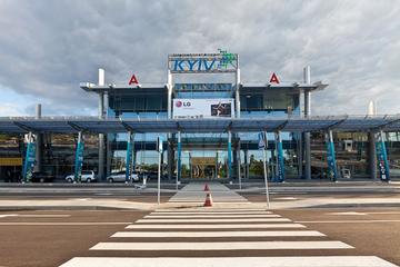 Private Departure Transfer: International Airport Kyiv Zhuliany from Kiev Hotel