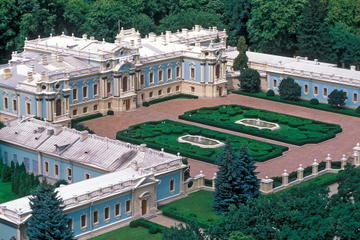 Private Walking Tour - Architectural Masterpieces of Pechersk District