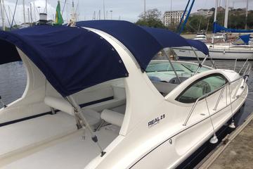 Excursão de barco a motor particular no Rio de Janeiro