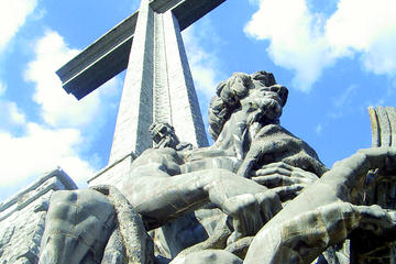 El Escorial and Valley of the Fallen Half-Day Tour from Madrid