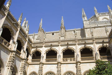 Toledo Day Trip from Madrid Including Traditional Lunch and Guided Walking Tour