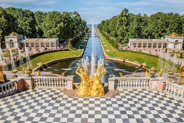 Private Tour of Peterhof and Grotto from St Petersburg by boat