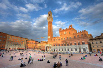 Hidden Corners of Siena Private Walking Tour