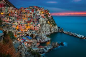 Private Sunset Boat Tour Along the Cinque Terre with Tasting