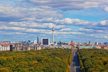 Small-Group Half-Day History of Berlin Walking Tour with a Spanish-Speaking Guide