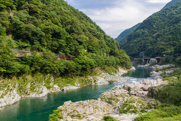 Day Trip to the Tokushima Prefecture including the Oboke Gorge and Iya Valley from Osaka