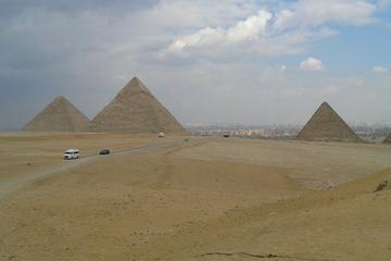 Cairo layover Tour to Giza Pyramids and Felucca Ride on Nile from Cairo airport