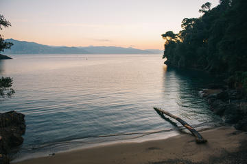 2-Hour Portofino Sunset Kayaking and Wine Tasting Tour