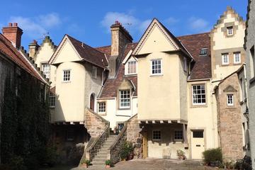 Private full day Walking Tour in Edinburgh