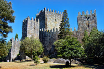 Guimarães City Tour Half-day Small-Group from Porto
