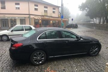 Private One-Way and Return Porto Airport Transfer to Central Porto