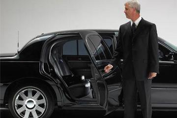 Private Arrival Transfer Van Airport to Van City Center Hotels