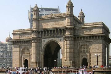 Full-Day Elephanta and Dharavi Slum Tour in Mumbai