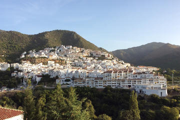 Private walking tour in Ojen by Tours in Malaga