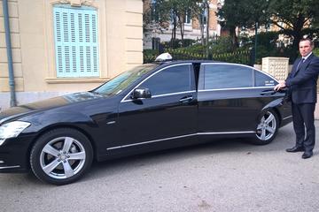 5-Hour Private Sightseeing Tour of the Provence from Marseille in Luxury Car
