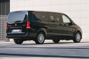 Private Airport Round-Trip Business Transfer: Copenhagen Airport to Hotel plus Return Trip