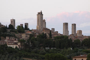Private tour: San Gimignano Guided Waking Tour