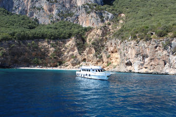 Cagliari: Full-Day Mini Cruise at Gulf of Orosei