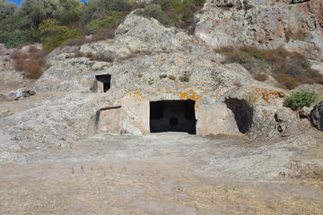 Cagliari: Full-Day Tour of Prehistoric Sardinian
