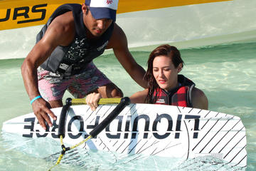 Wakeboard Lessons and Practice in Cancun