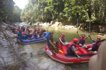 Half-Day Gopeng Rainforest White-Water Rafting Adventure
