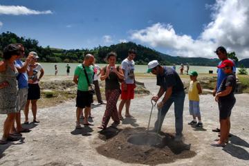 Furnas Volcano and Lake Full-Day Tour with Lunch