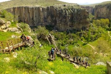 Small Group: Ihlara Valley and Derinkuyu Underground City Tour
